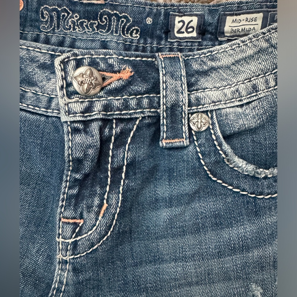 Miss Me Shorts - Picture 2 of 4